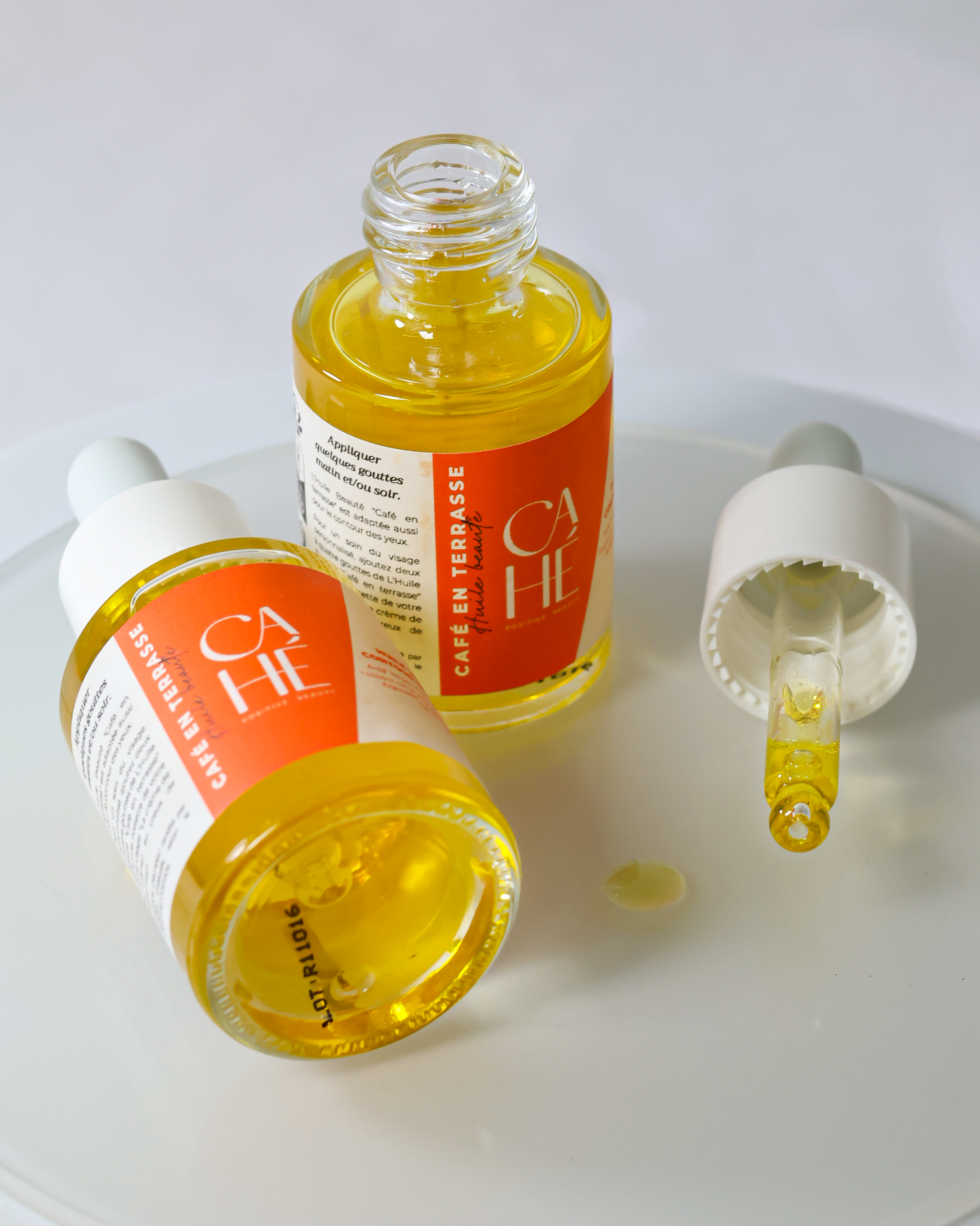 cafe-en-terrasse-huile-visage-cosmetiques-naturels-cahe