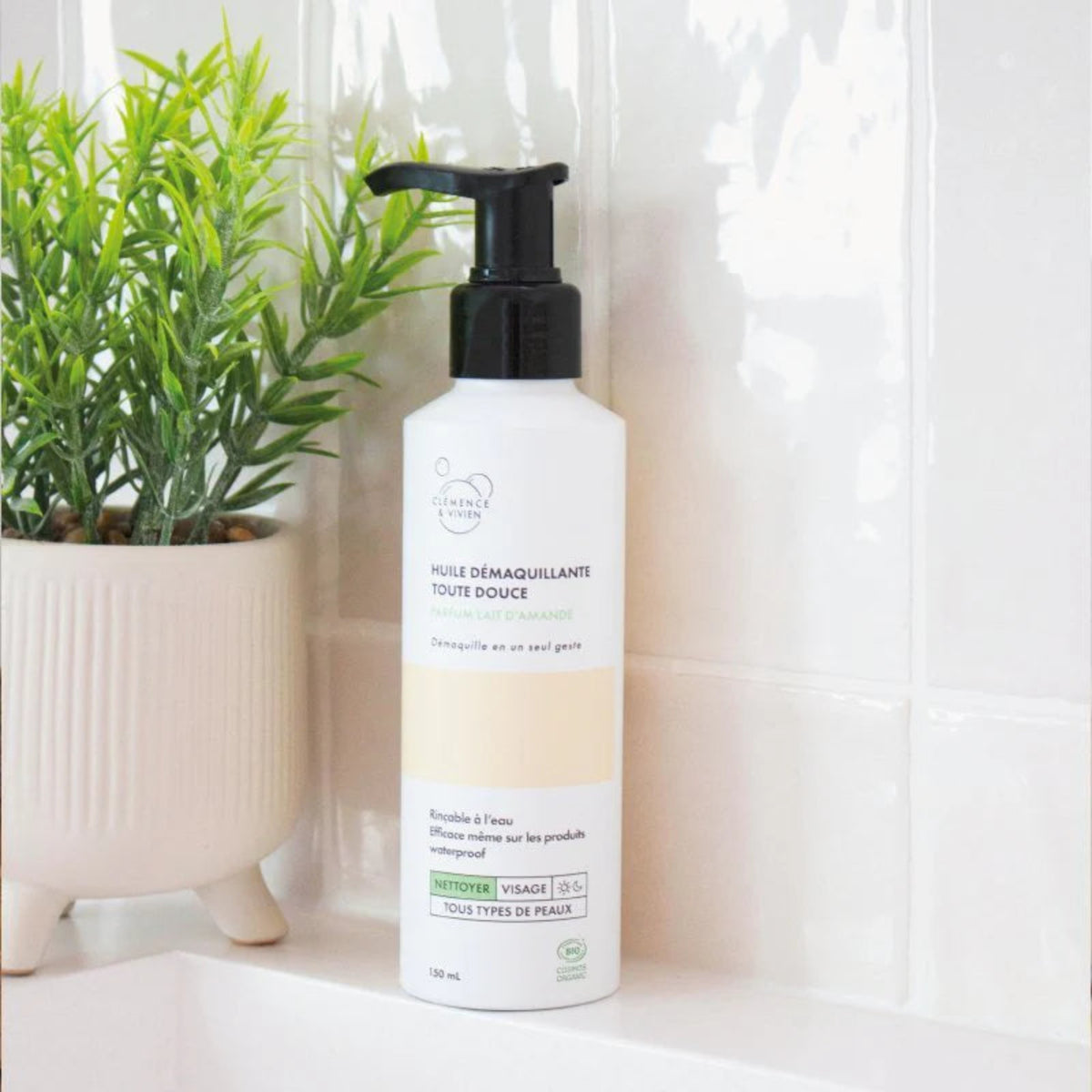 clemence-et-vivien-huile-demaquillante-ambiance-cosmetique-au-naturel