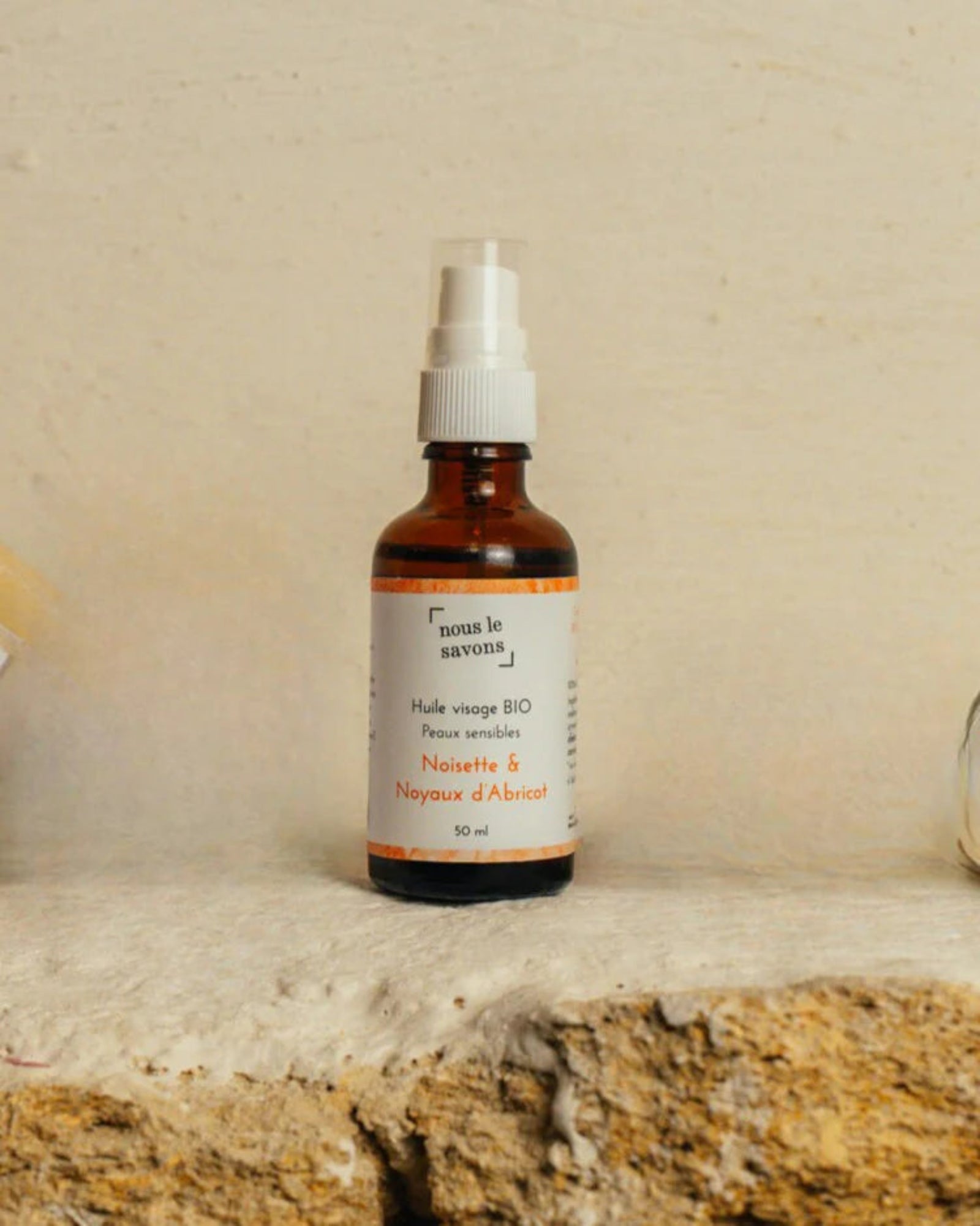 huile-visage-nous-le-savons-solide-beaute-au-naturel-abricot