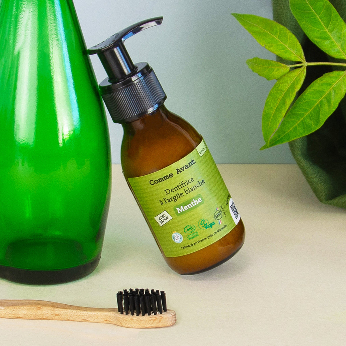 menthe-dentifrice-comme-avant-cosmetique-ecologique