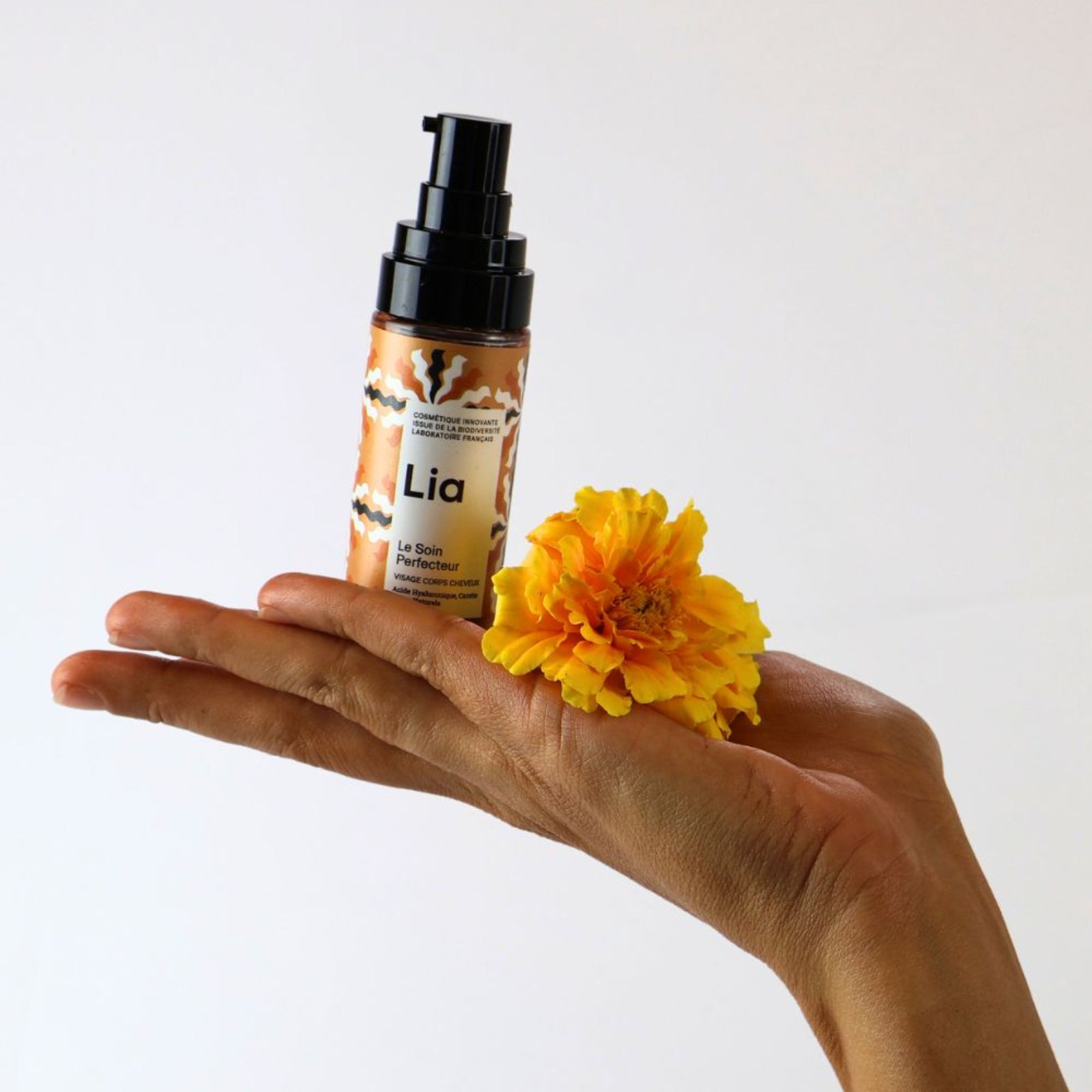 soin-illuminateur-ambiance-lia-serum-naturel